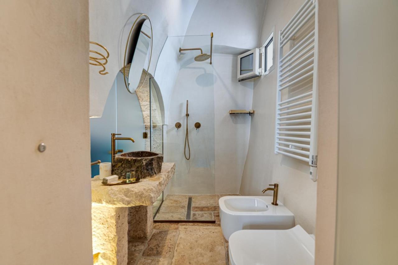 Aroma Luxury Hotel Остуни Екстериор снимка